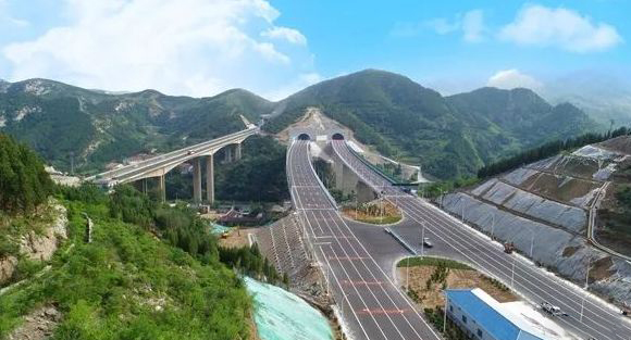 上海世界杯官方网页版美富豪品牌助力山东滨莱高速公路滨州至莱芜段安全通行(图2)
